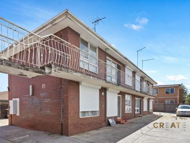 MODERN COMFORT IN A PRIME LOCATION