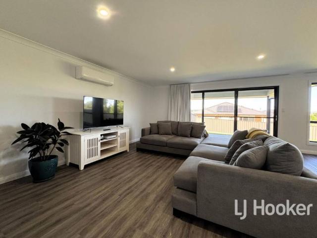 Modern Comfort in a Quality Duplex