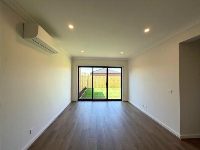 Modern Comfort in a Welcoming Lara Home
