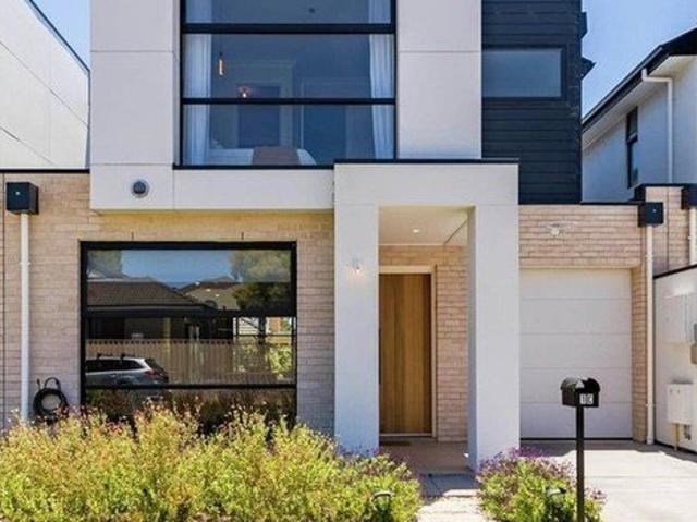 Modern Comfort in Prime Hectorville Location Stylish 3 Bedroom Home!