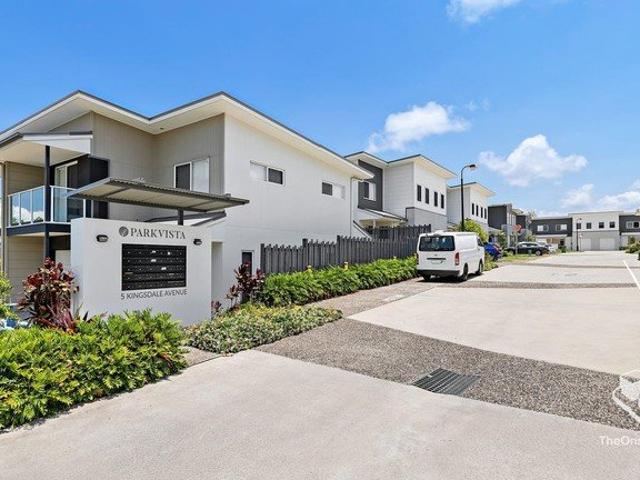 Modern Comfort & Lifestyle 6 Years Young Townhouse in Prime Thornlands Location