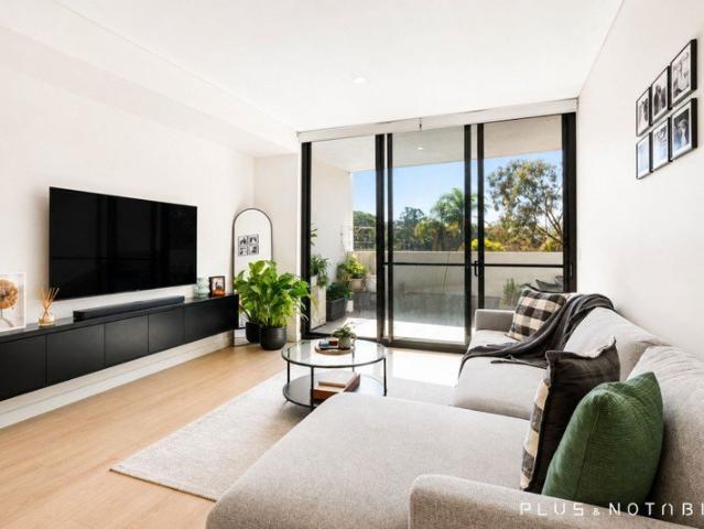 Modern Comfort & Lifestyle in the Heart of Rouse Hill