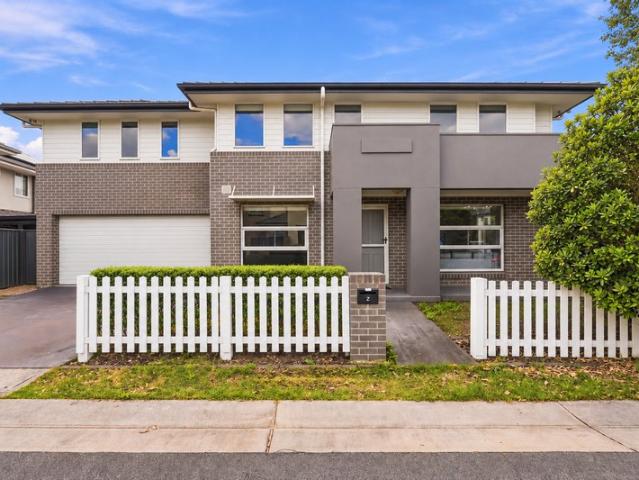 Modern Comfort & Low Maintenance Appeal!