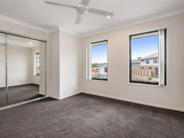 Modern Comfort & Low Maintenance Living in the Heart of Springfield