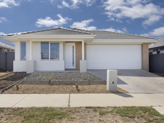 Modern Comfort & Low Maintenance Living Your Next Family Home Awaits