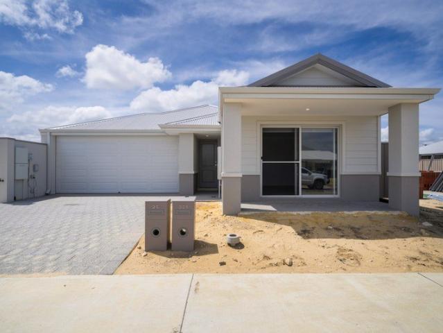 MODERN COMFORT MEETS THE YANCHEP LIFESTYLE