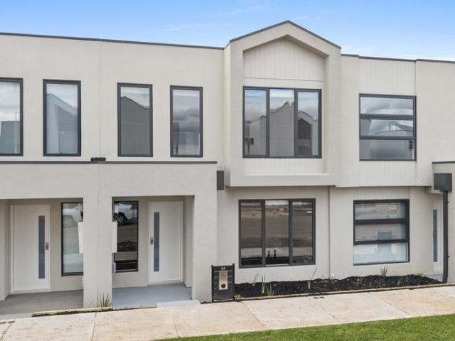 Modern Comfort Meets Contemporary Living in Mambourin!