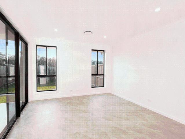Modern Comfort Meets Easy Living in the Heart of Sophia Waters Estate!