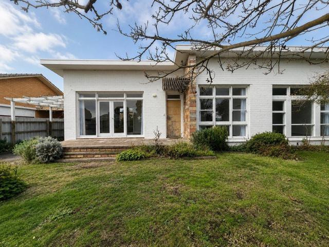 Modern Comfort Meets Family Living