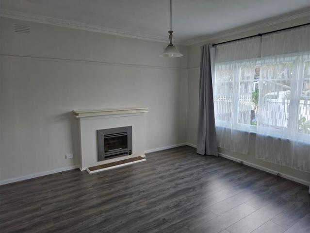 Modern Comfort Meets Inner West Convenience