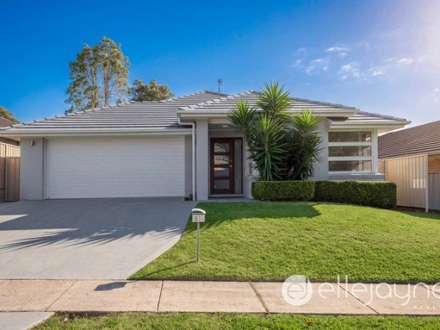 MODERN COMFORT MEETS PRACTICAL LIVING COORANBONG