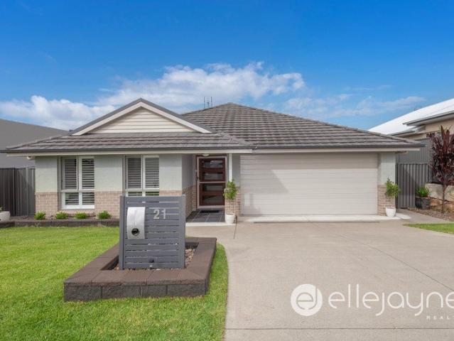 MODERN COMFORT MEETS PRACTICAL LIVING IN WATAGAN PARK ESTATE COORANBONG