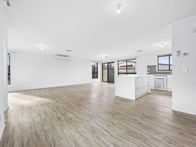 Modern Comfort Meets Prime Alfredton Living