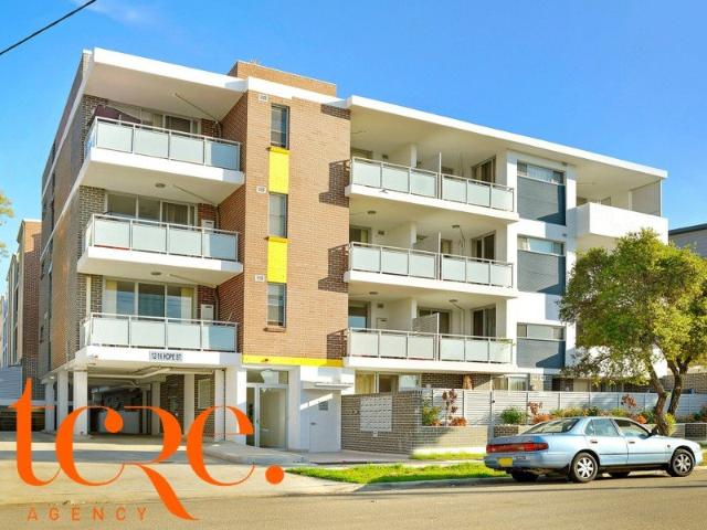 Ground Level Villa Style Apartment Modern Comfort, Prime Convenience