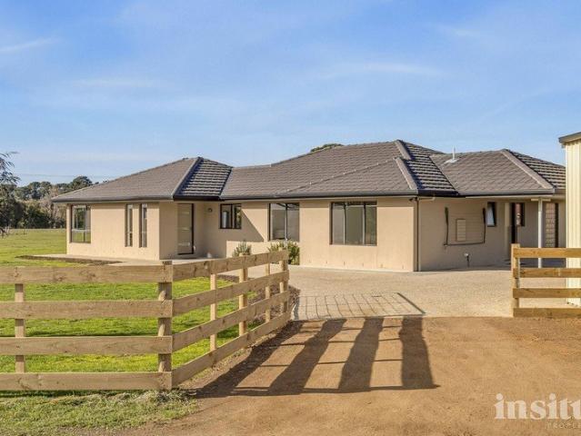 Modern Comfort, Rural Freedom and Endless Possibility