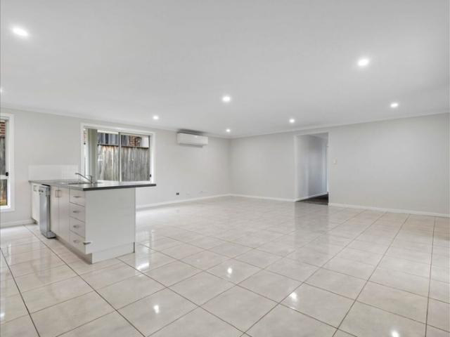 Modern Comfort, Space & Convenience in a 4 bedroom home