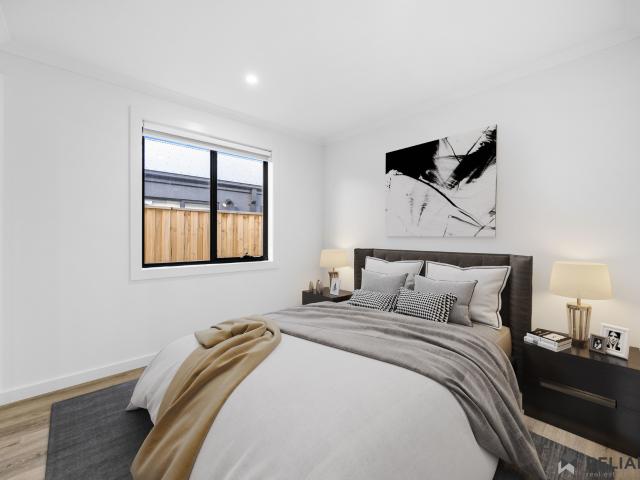 Modern Comfort & Space in the Sought After Kingsfield Estate!