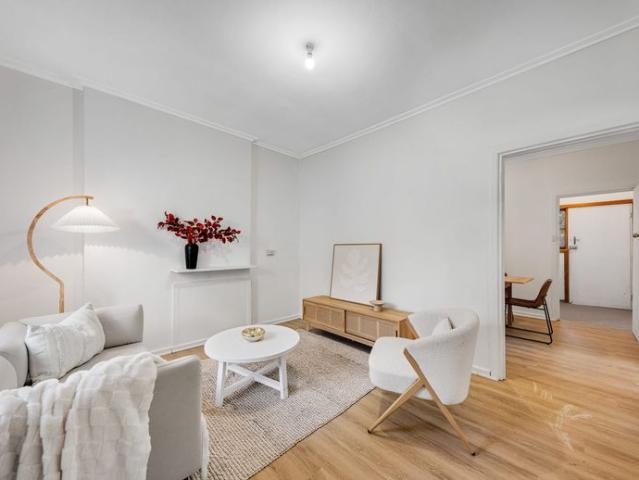 Modern & Comfortable 2 Bed House in Elizabeth South