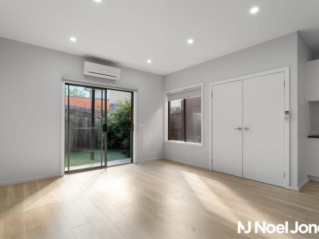 Modern & Comfortable 2 Bedroom Home in Beautiful Ardeer