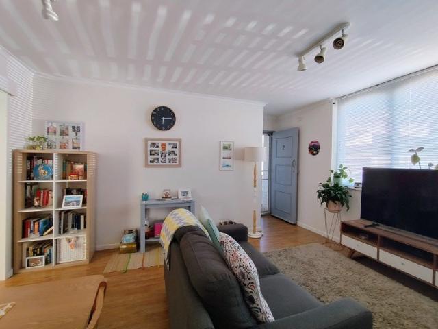 Modern & Comfortable 2 Bedroom Unit in Pascoe Vale