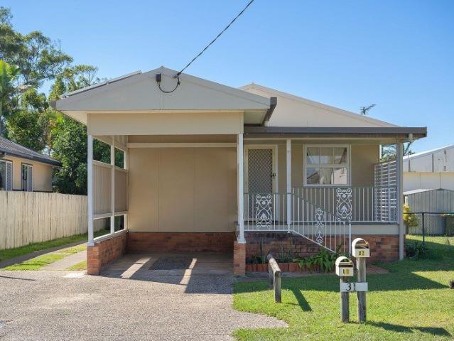 Modern & Comfortable Home with Spacious Living