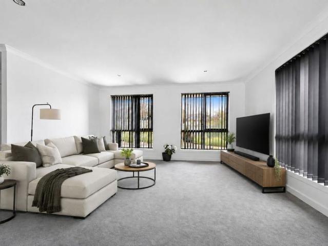 Modern, Comfortable & Low Maintenance 2 Bedroom Unit