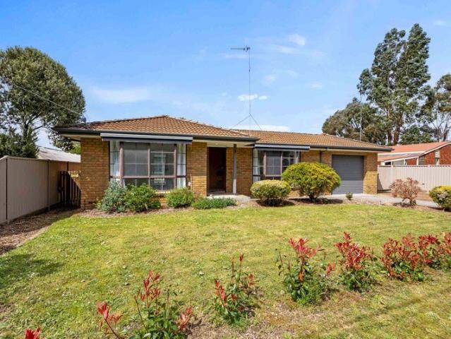 Modern & Comfortable Living in Mount Clear
