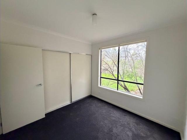 Modern & Comfortable Living in a Quiet Harkness Pocket