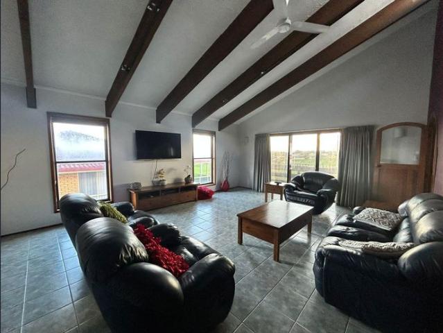 Modern & Comfortable Living in Convenient Warrnambool Location