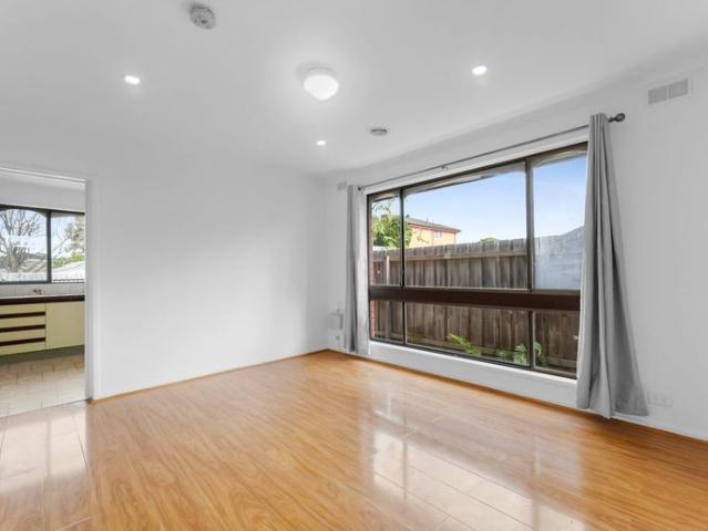 Modern Comforts in Cranbourne's Quiet Retreat