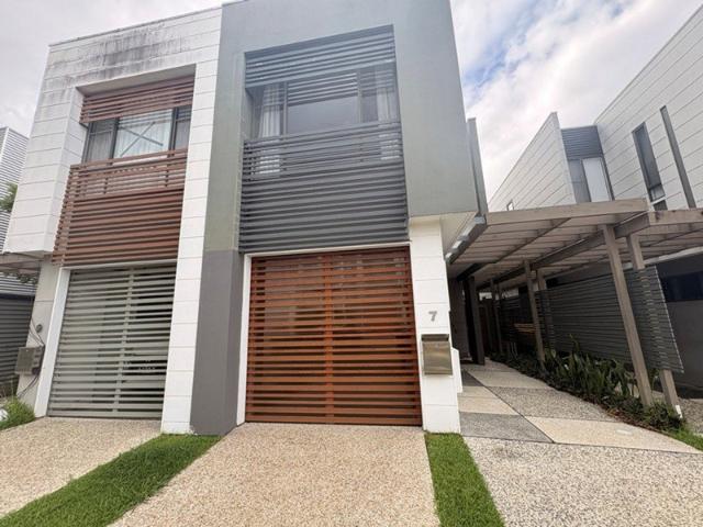Modern, Contemporary, Convenience!
