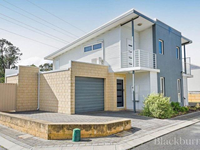 Modern & Contemporary Townhouse