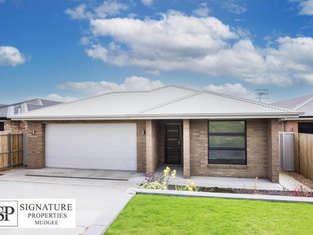 Modern & Contemporary 4 Bedroom Home