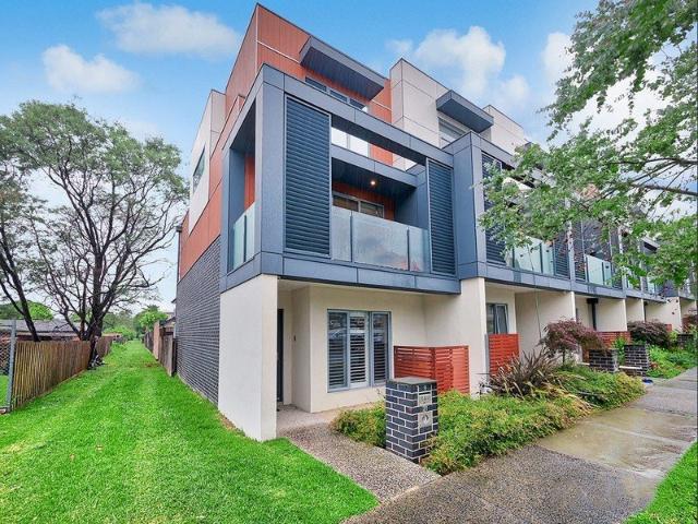 MODERN CONVENIENCE & GREAT LOCATION!