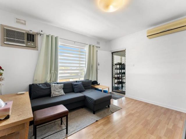 Modern & Convenient 2 Bedroom Unit in Prime Findon Location