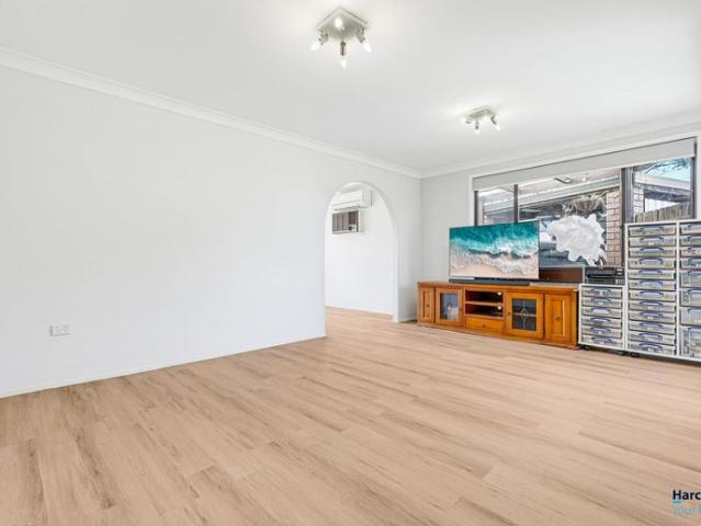 Modern & Convenient 3 Bedroom Home in Kingswood