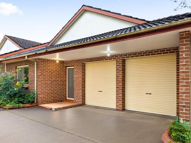 Modern & Convenient Townhouse in a Desirable Girraween Location