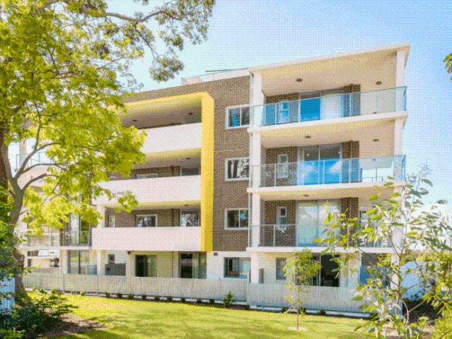 Modern & Convenient Living in a Peaceful Mount Colah Setting