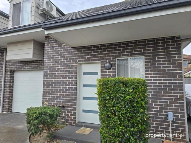 Modern & Convenient Living in Oxley Park