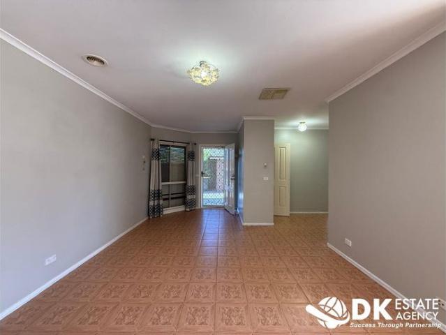 Modern & Convenient Living in Sunshine
