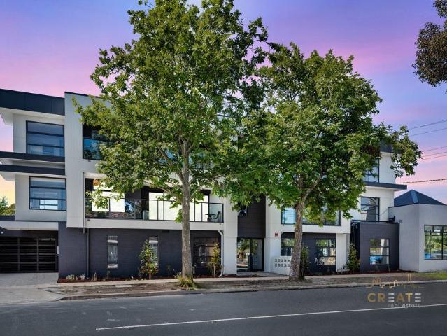 MODERN & CONVENIENT LIVING IN THE HEART OF ALBION
