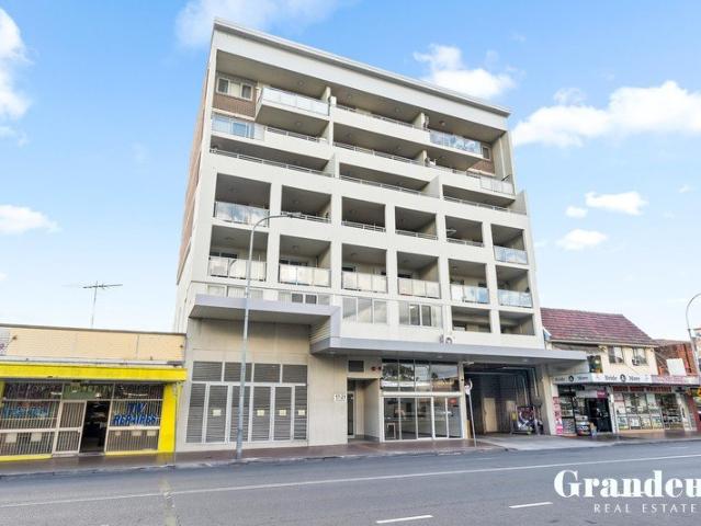 Modern & Convenient Living in the Heart of Fairfield