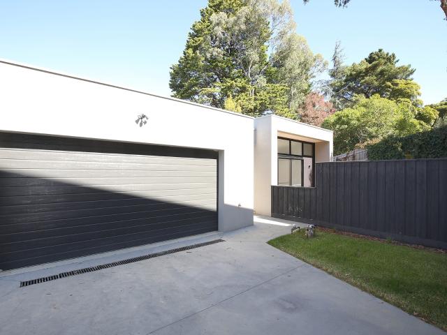 Modern & Convenient Living in the Heart of Ringwood