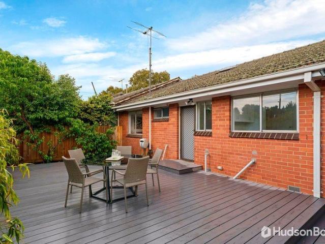Modern & Convenient Living in the Heart of Ringwood