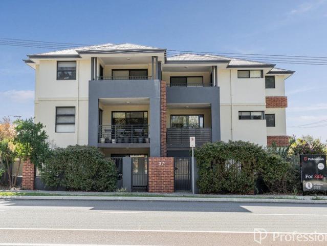 Modern, Convenient & Low Maintenance!