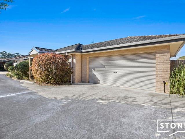 Modern, Convenient & Low Maintenance Level Living
