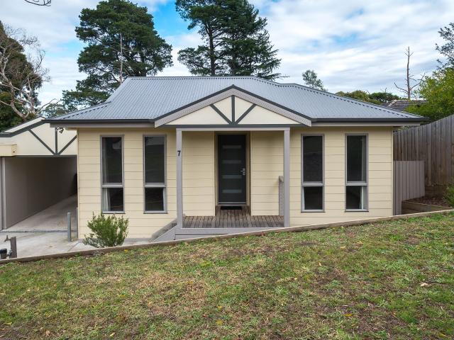 Modern, Convenient & Low Maintenance Living