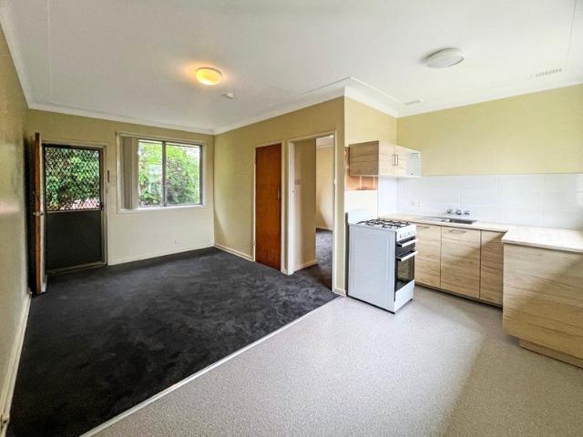 Modern & Convenient One Bedroom Unit