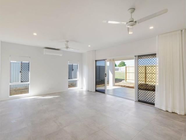 MODERN COOYA BEACH HOME