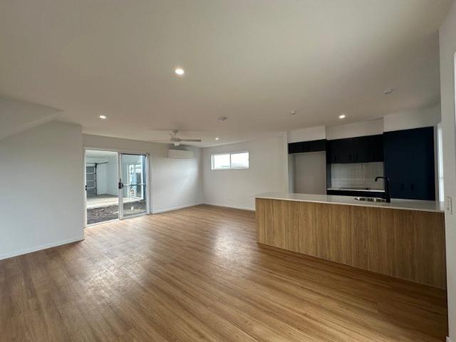 Modern Corner Terrace Home with Spacious Courtyard Living